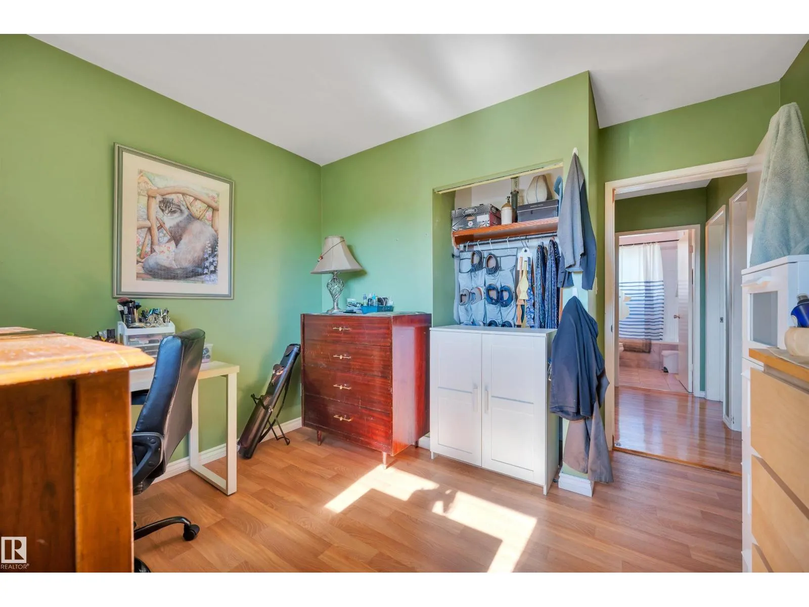 8812 135a AV S NW