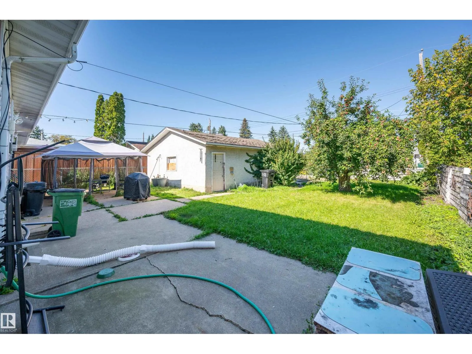 8812 135a AV S NW