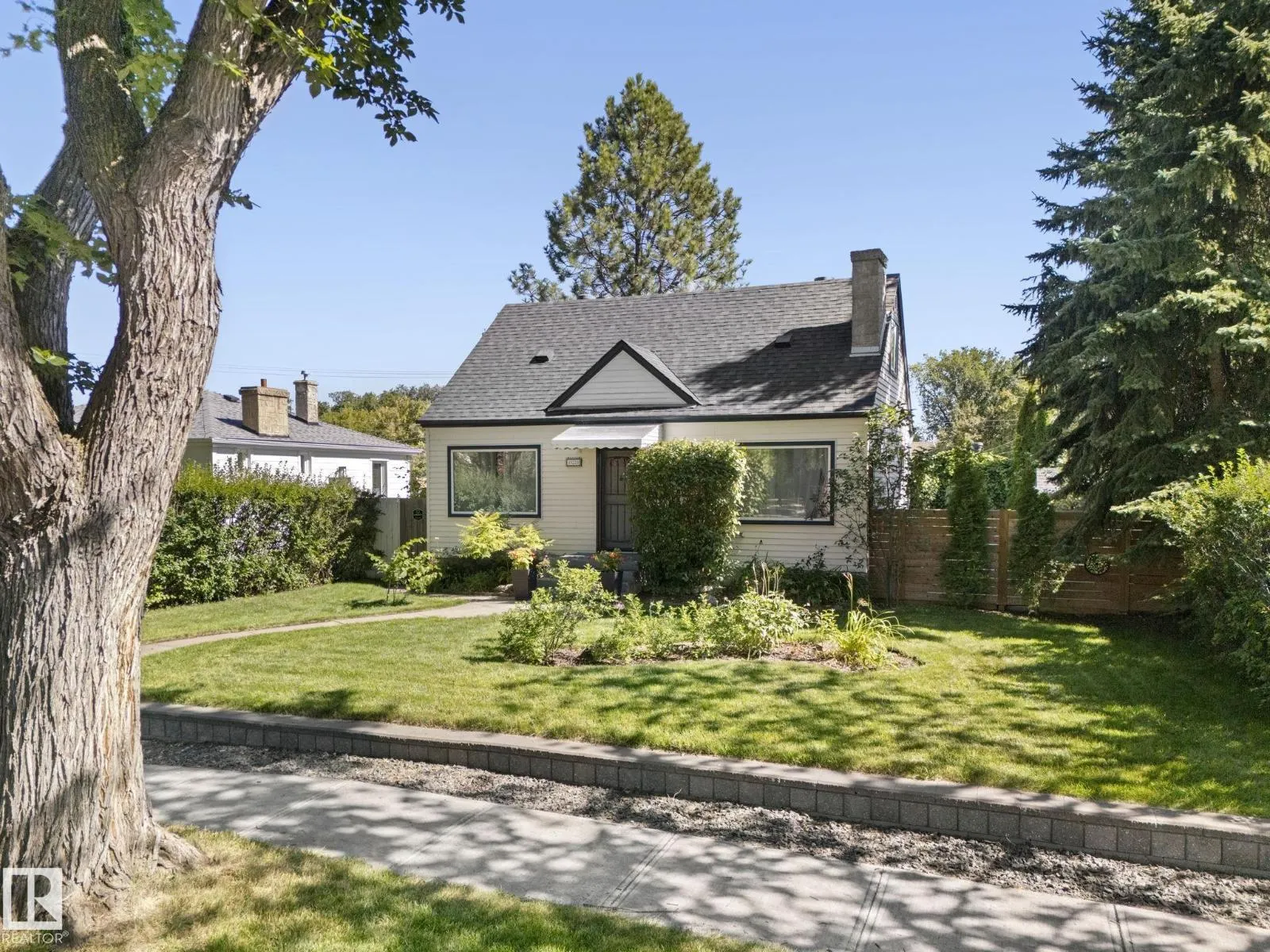 11331 60 ST NW