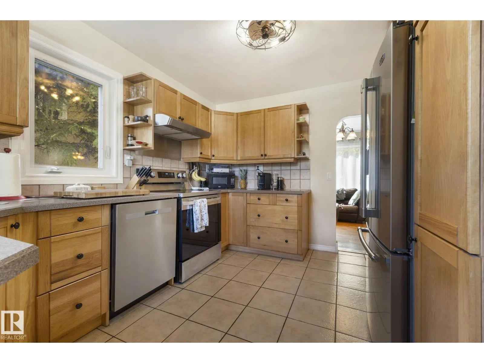 11331 60 ST NW