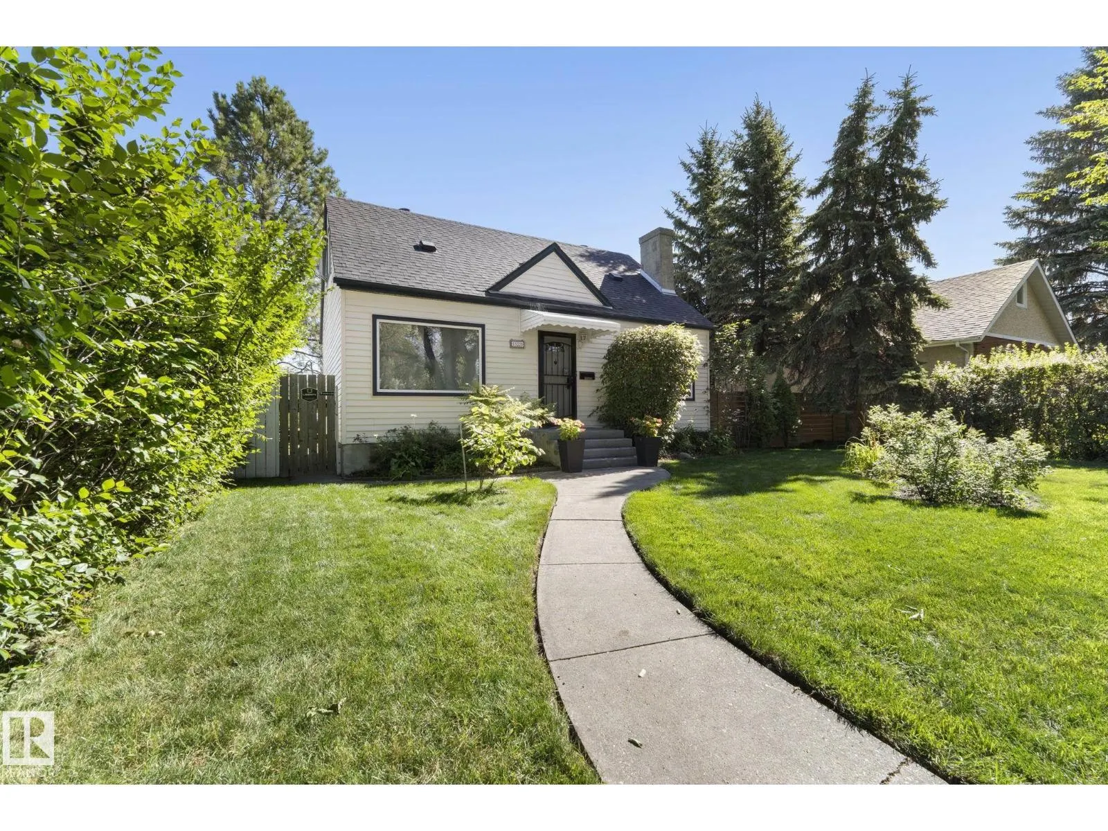 11331 60 ST NW
