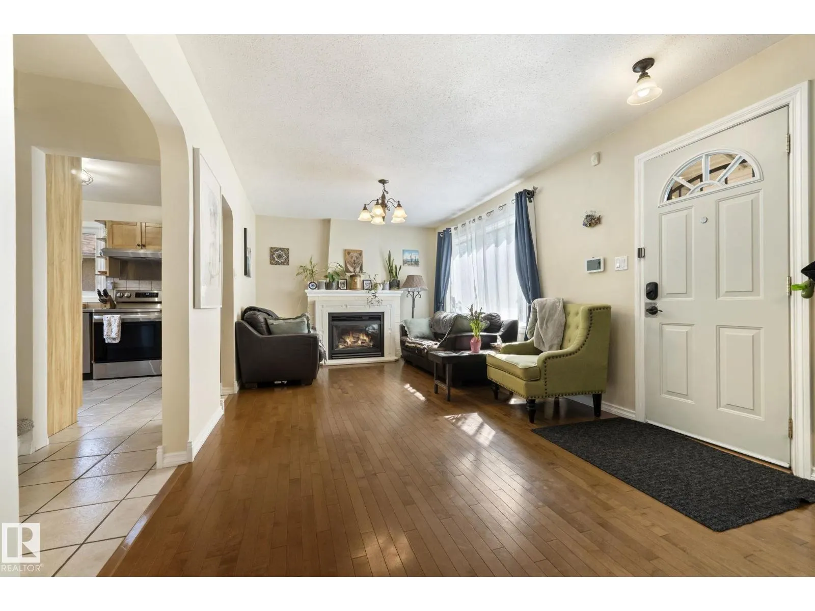 11331 60 ST NW