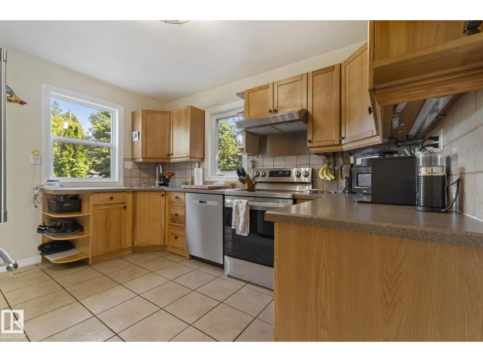 11331 60 ST NW