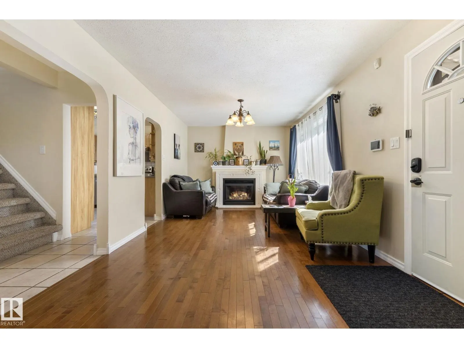 11331 60 ST NW