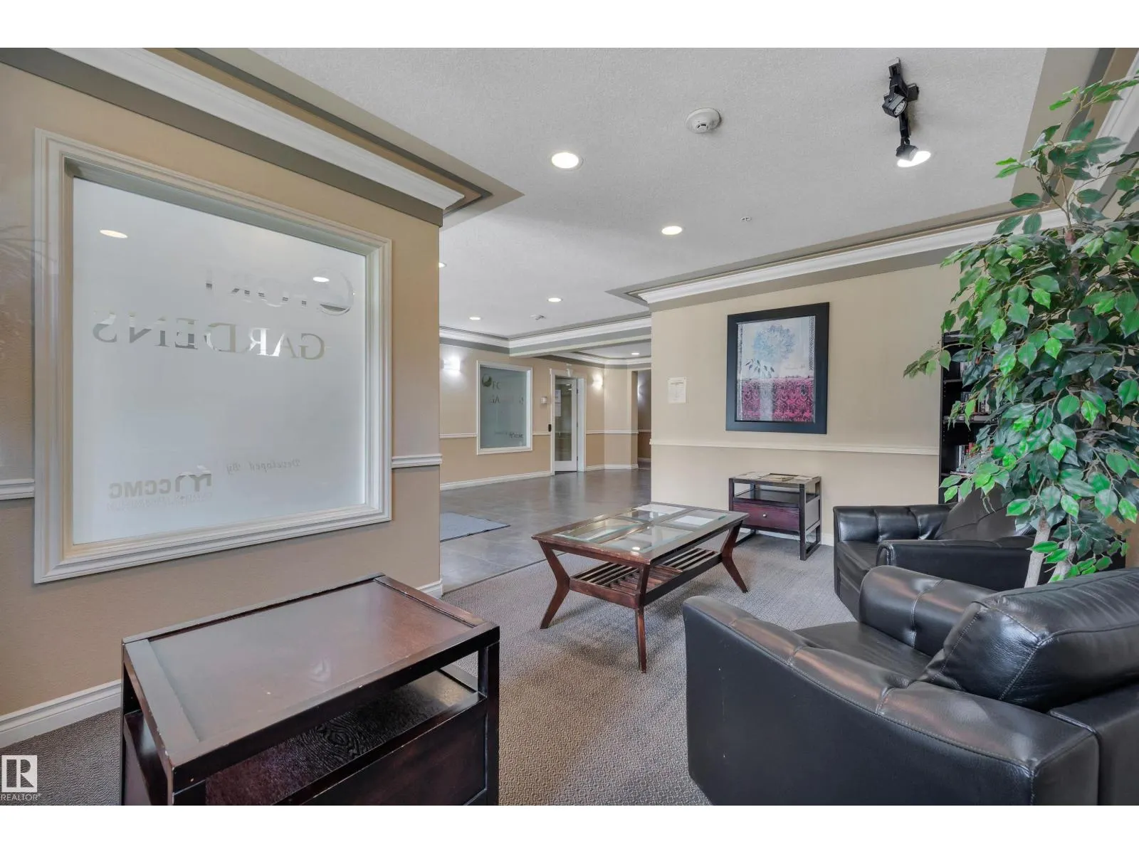 #130 50 WOODSMERE CL