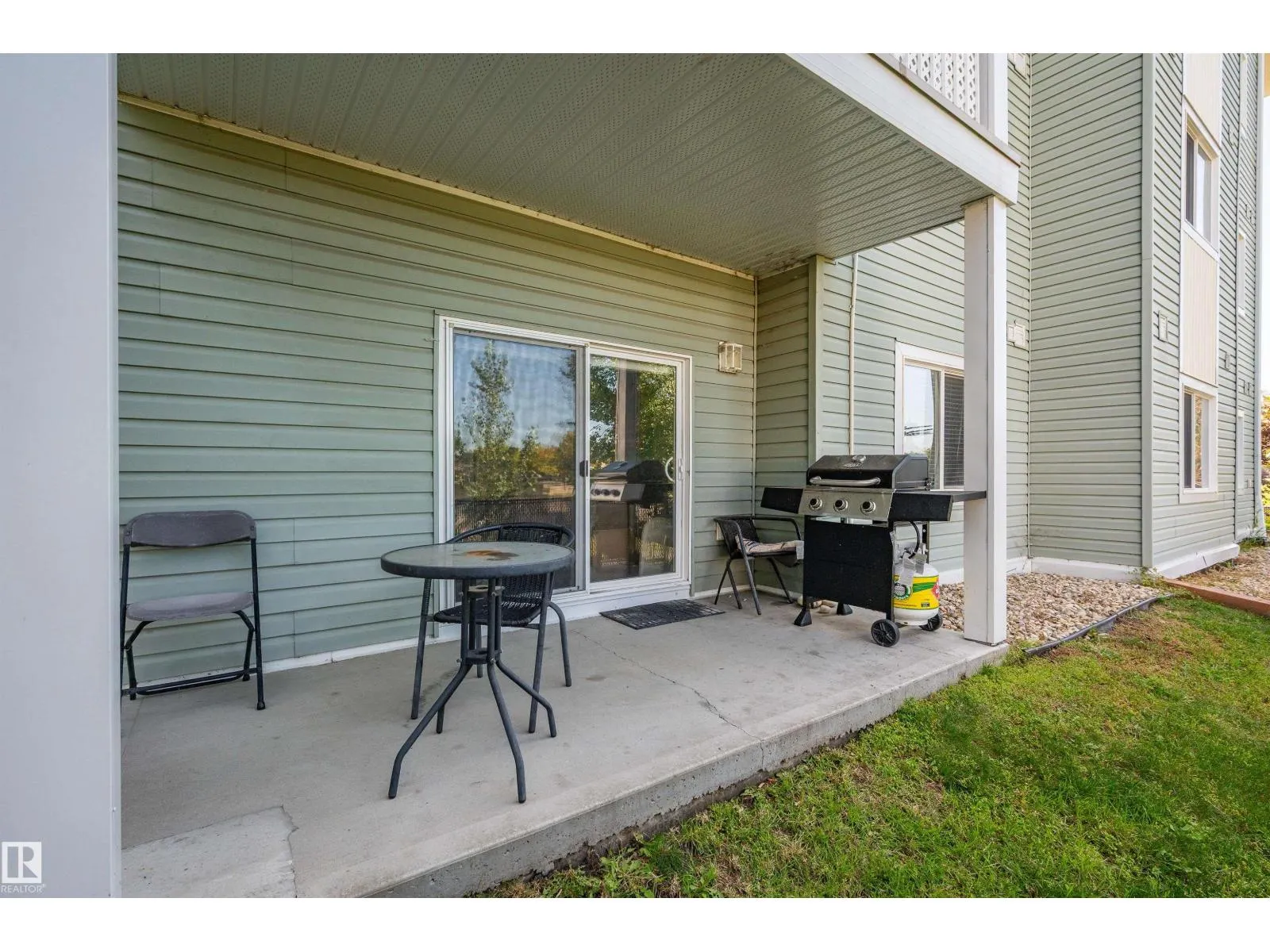 #130 50 WOODSMERE CL