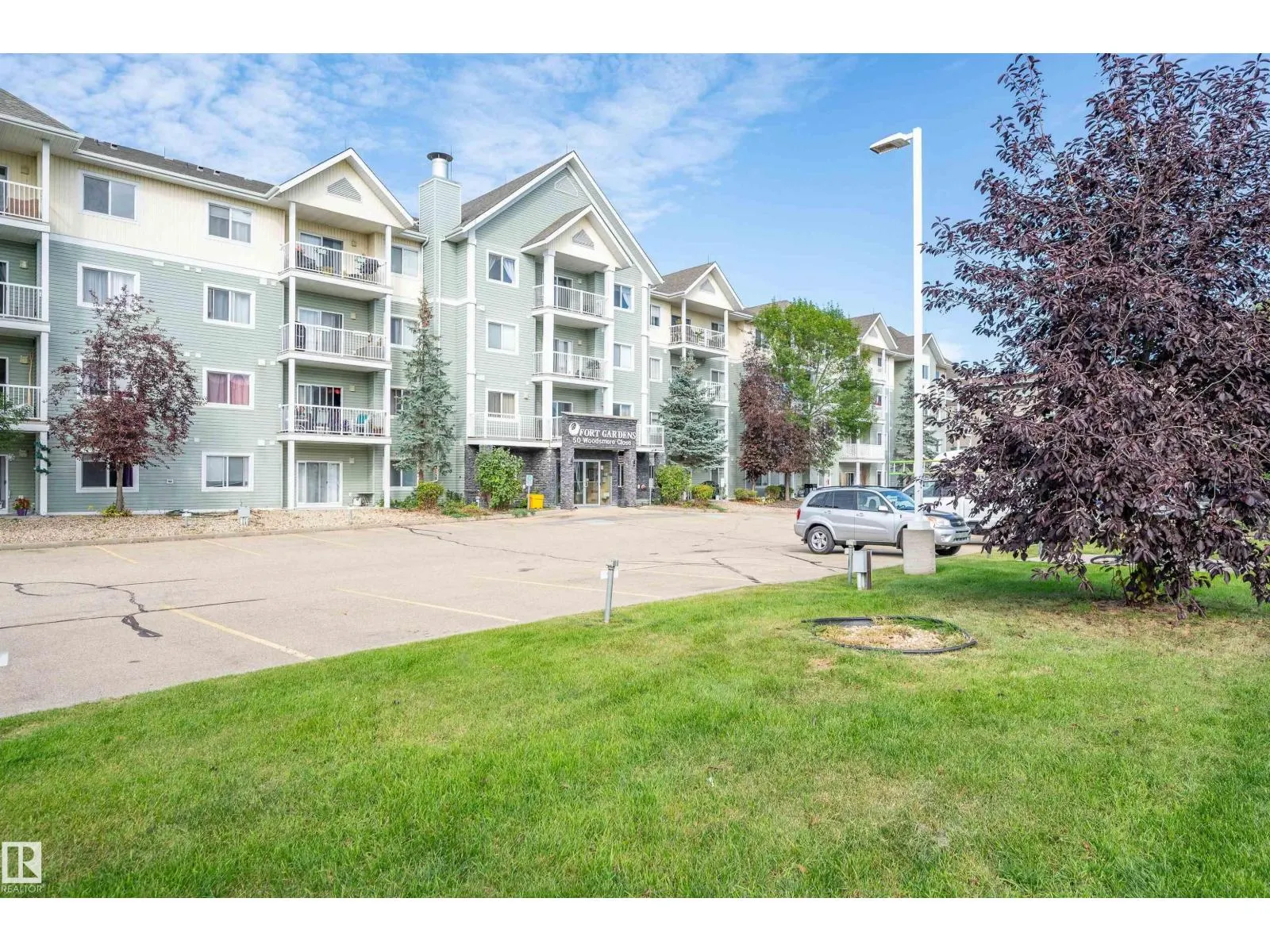 #130 50 WOODSMERE CL