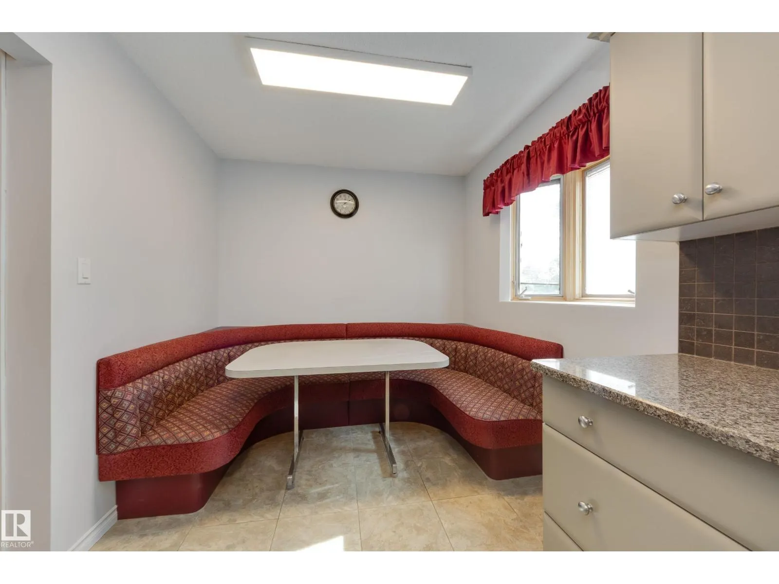 3421 135A AV NW
