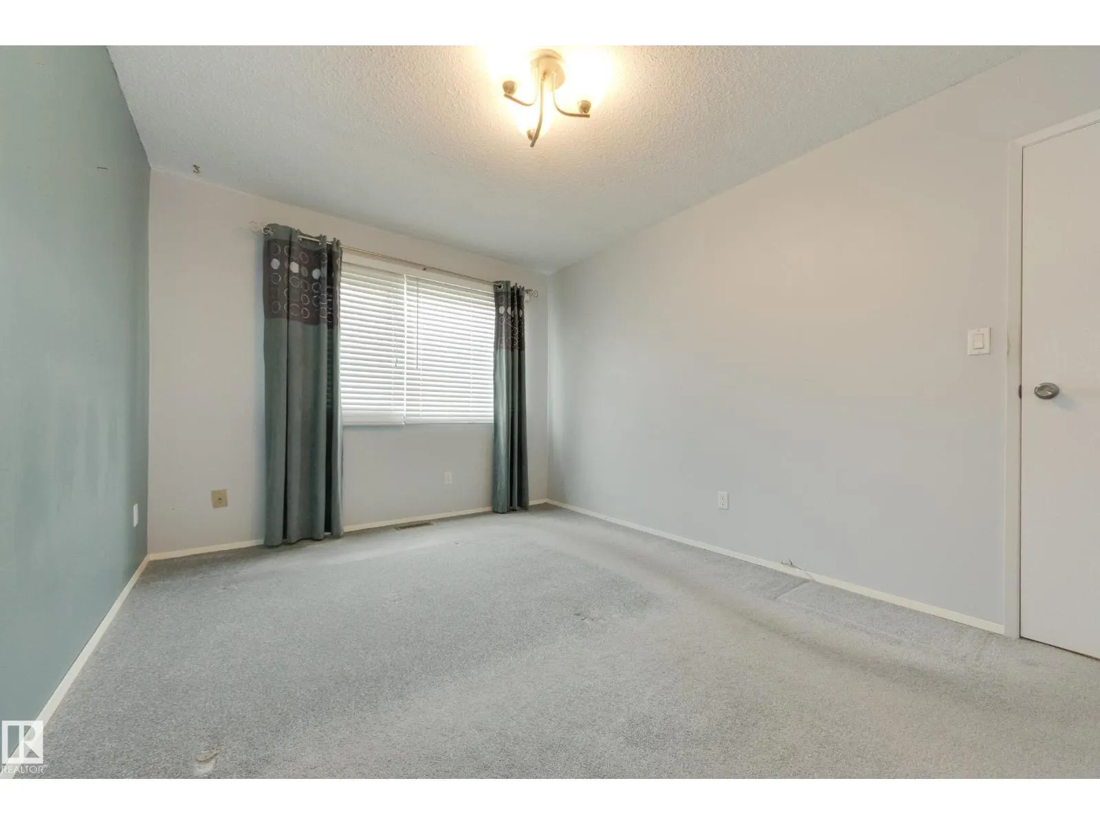3421 135A AV NW