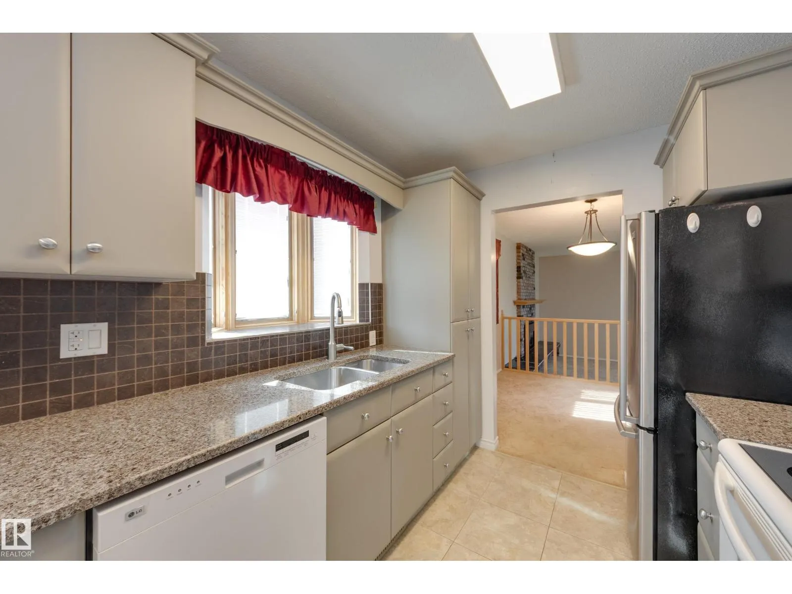 3421 135A AV NW