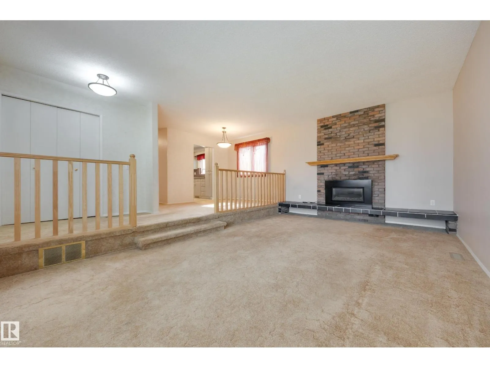 3421 135A AV NW