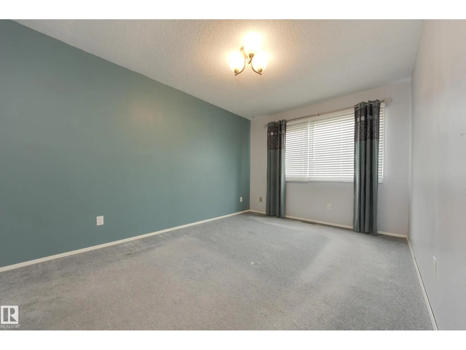3421 135A AV NW