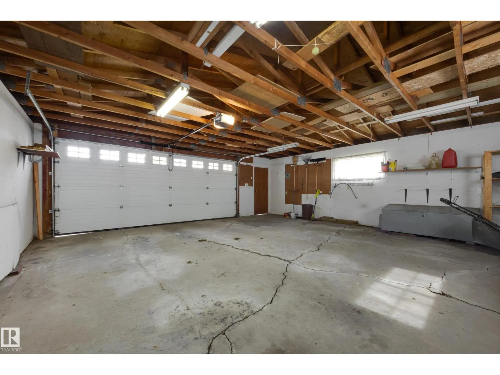 3421 135A AV NW
