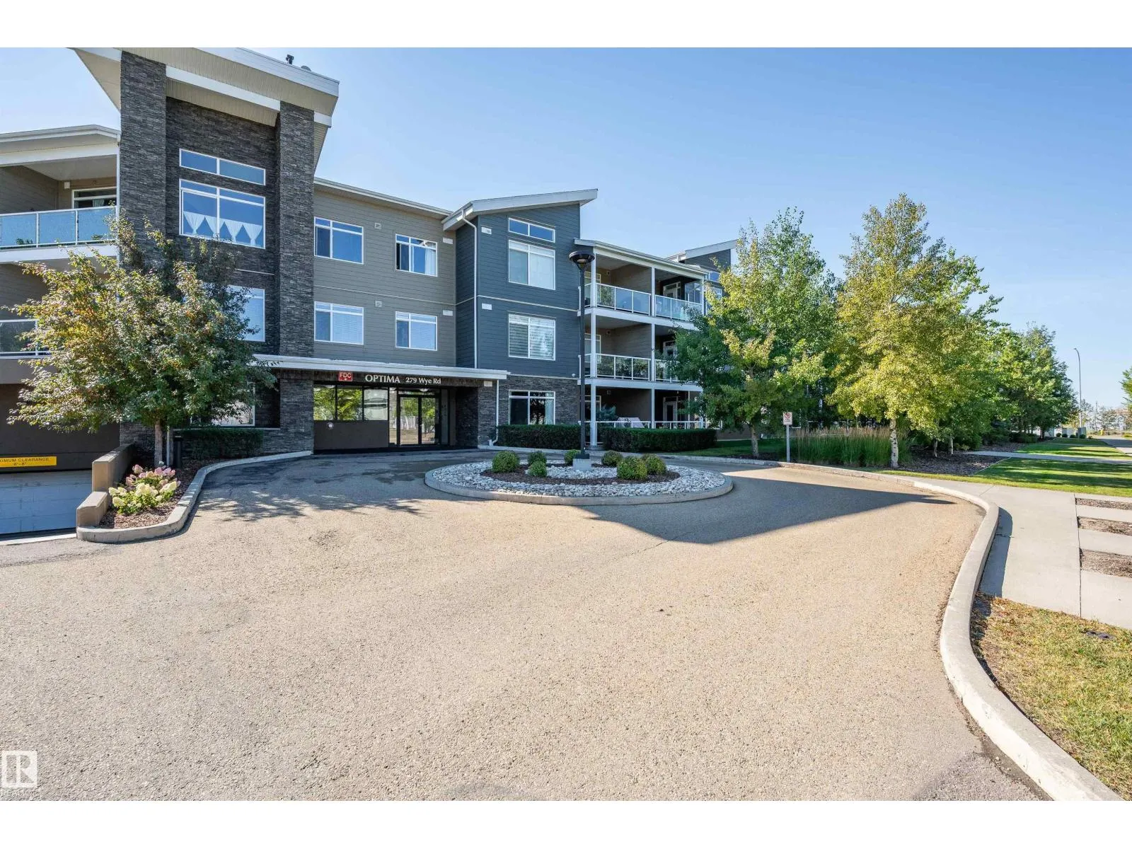 #302 279 WYE RD