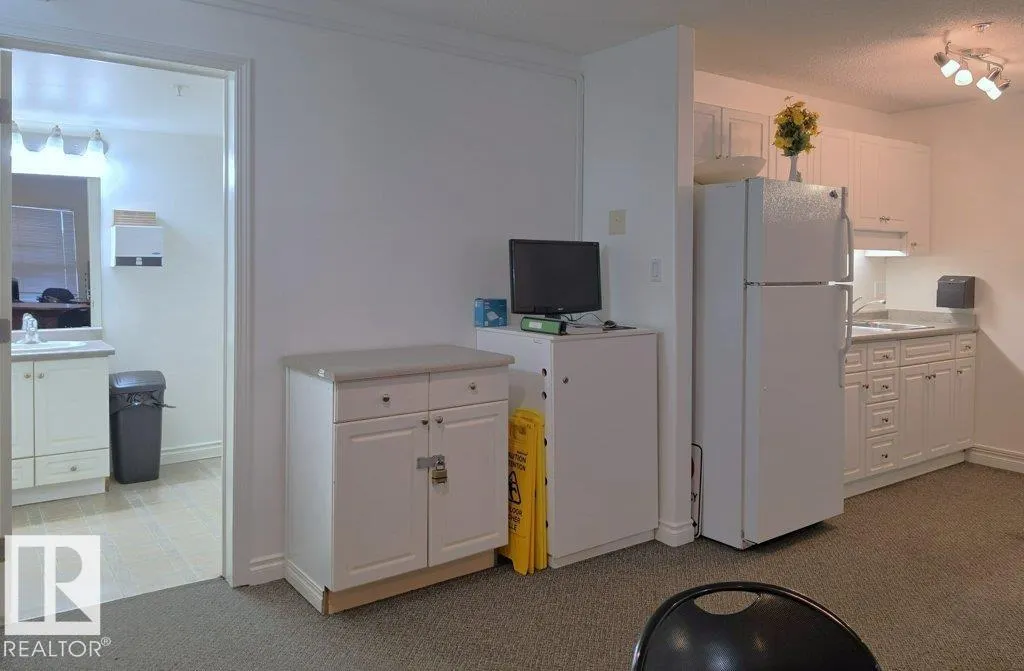 #203 13625 34 ST NW NW