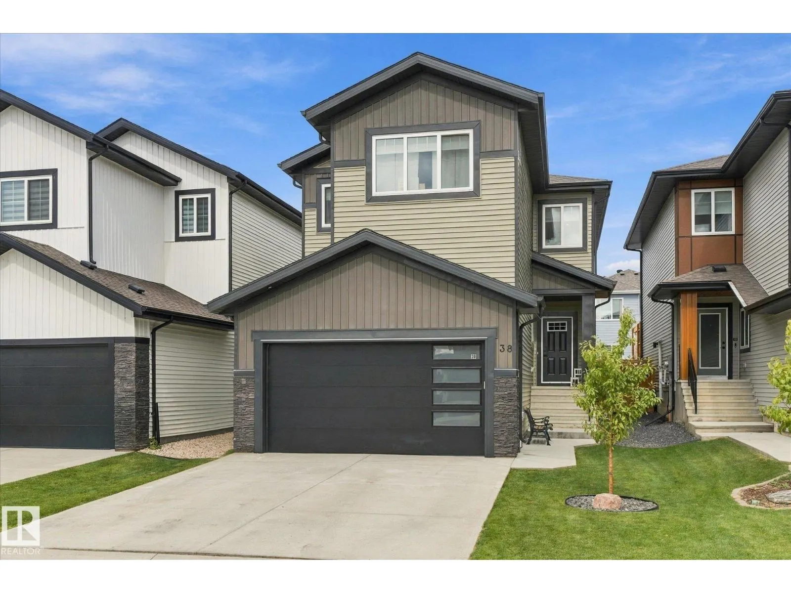 38 STARLING WY