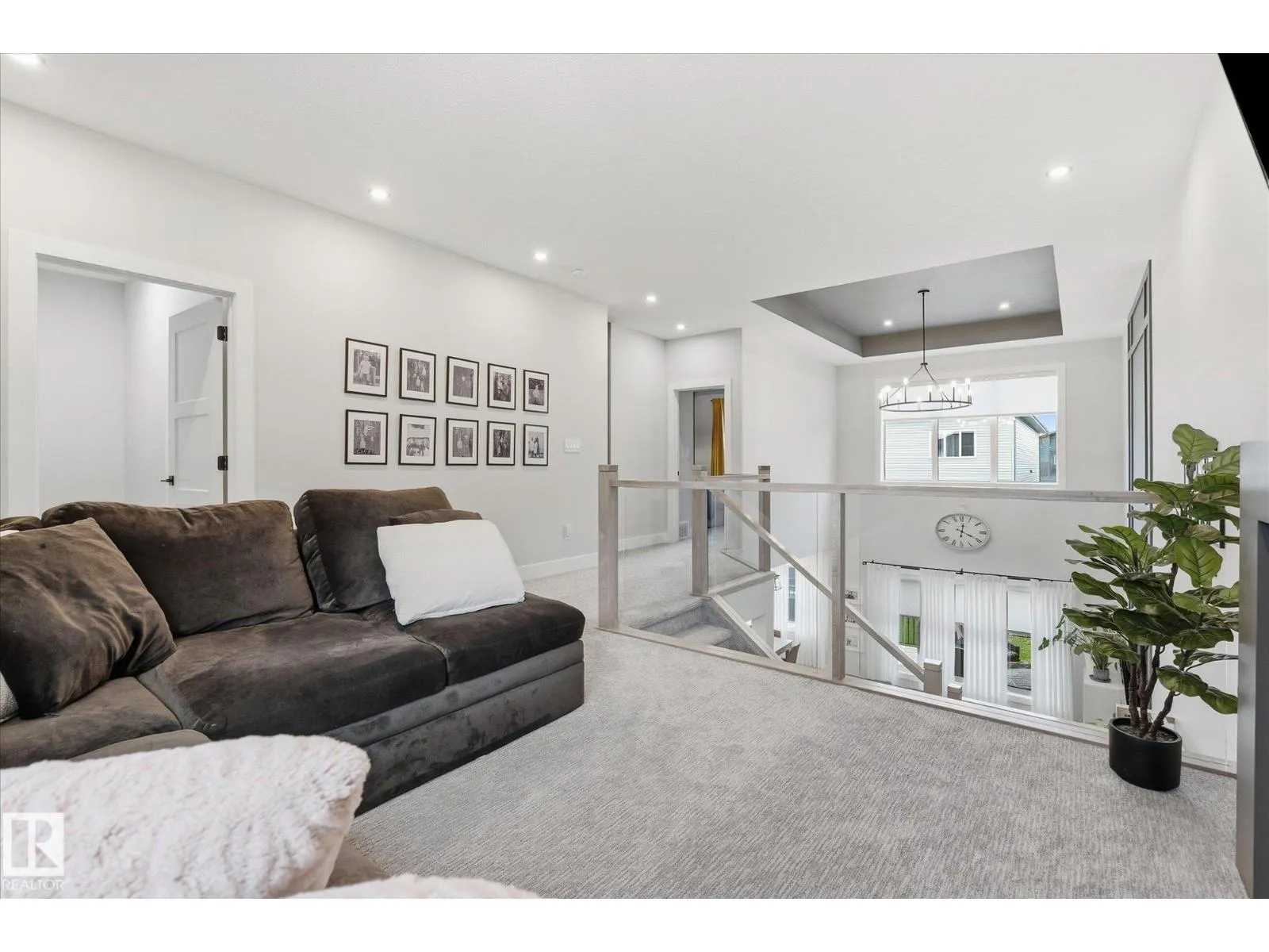 38 STARLING WY