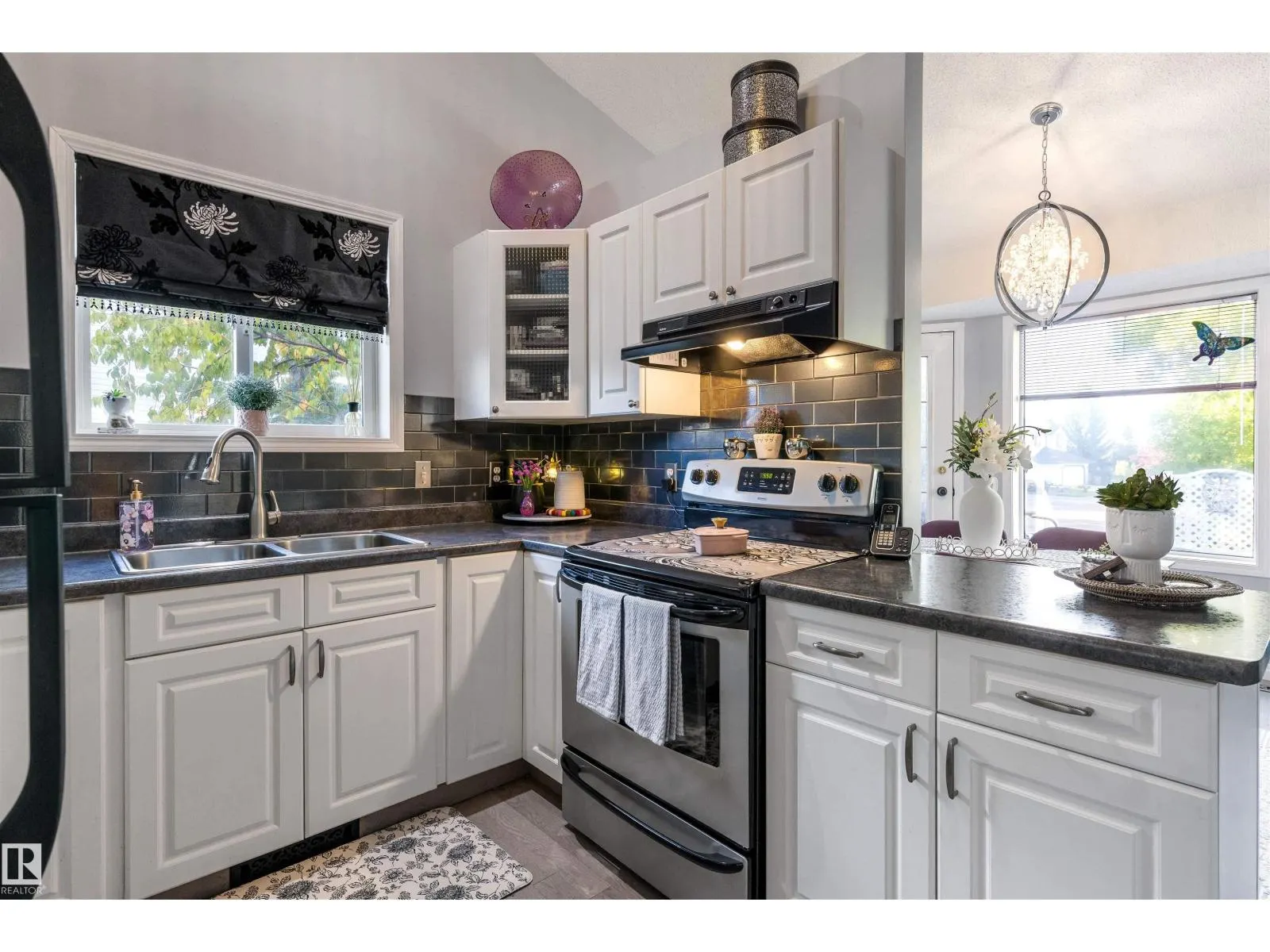 58 HARCOURT CR