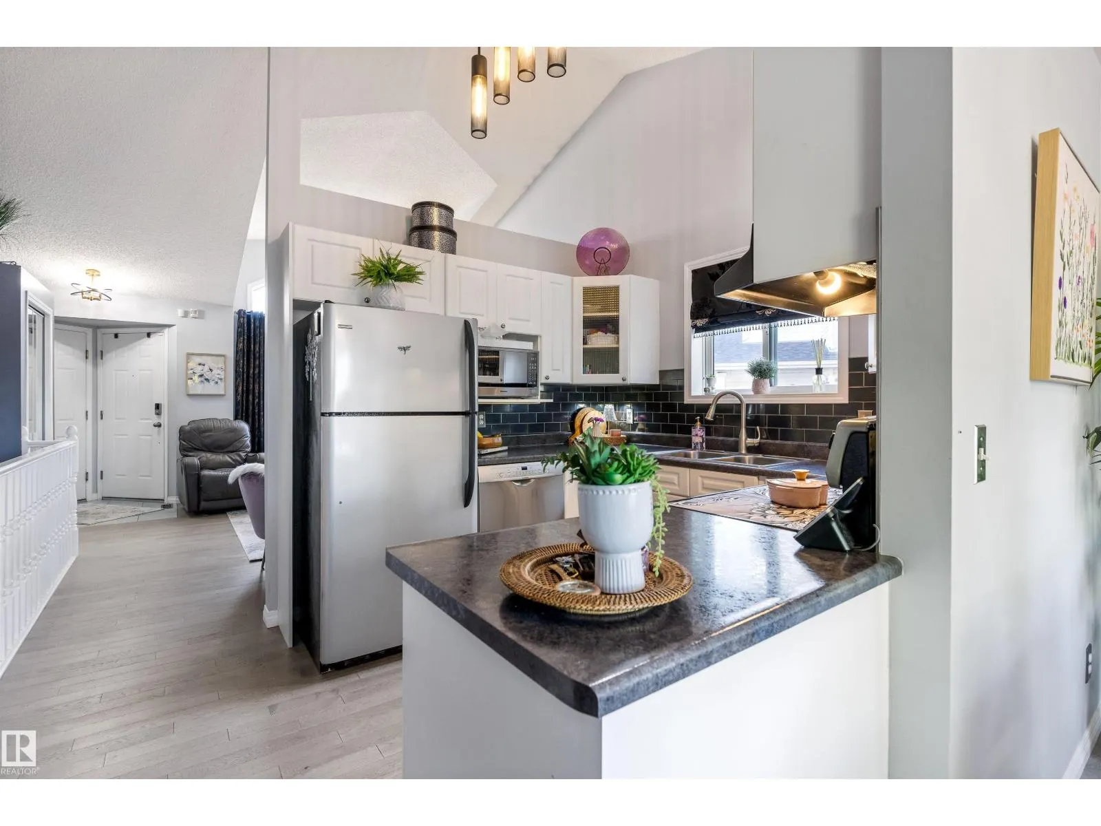 58 HARCOURT CR