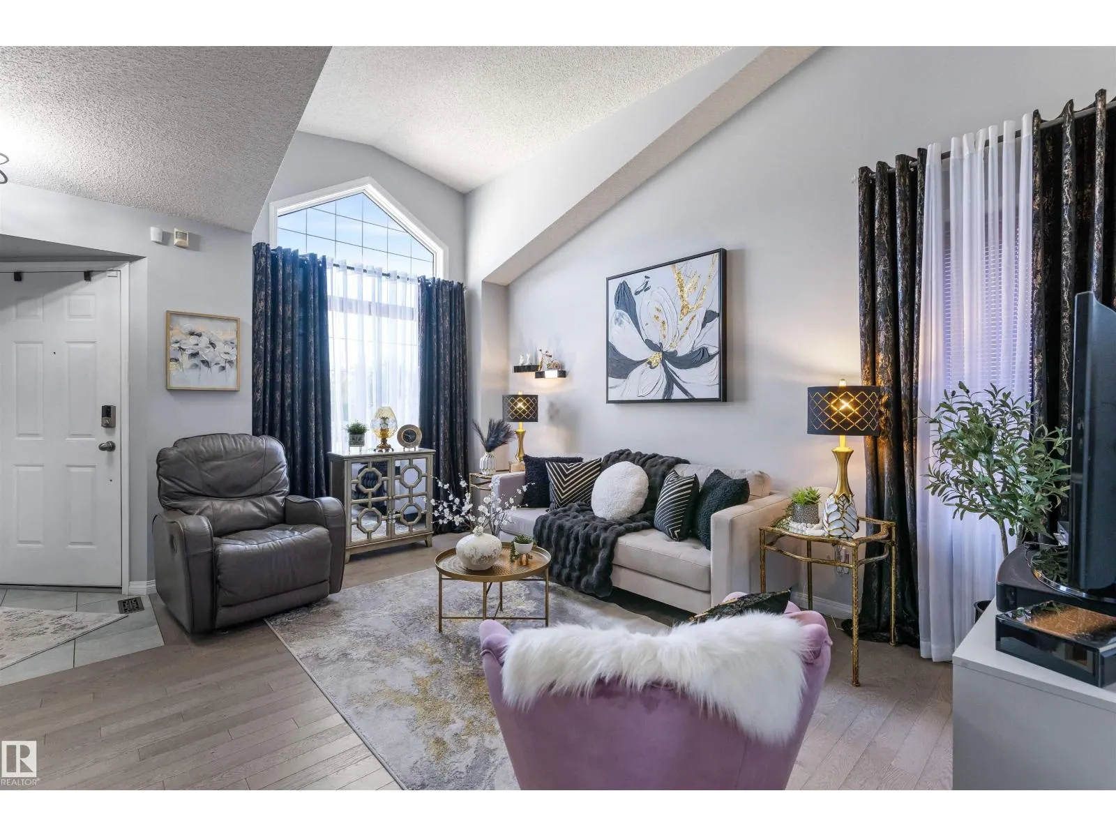 58 HARCOURT CR