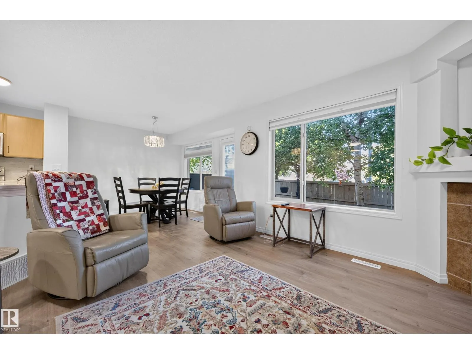 #106 21 SUMMERWOOD DR