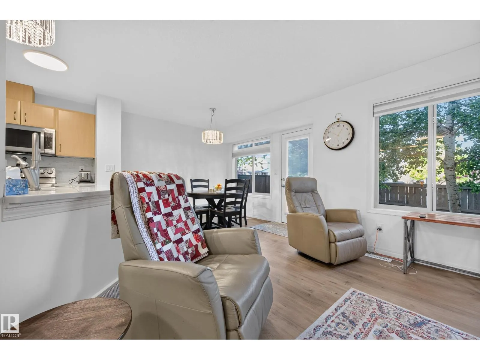 #106 21 SUMMERWOOD DR