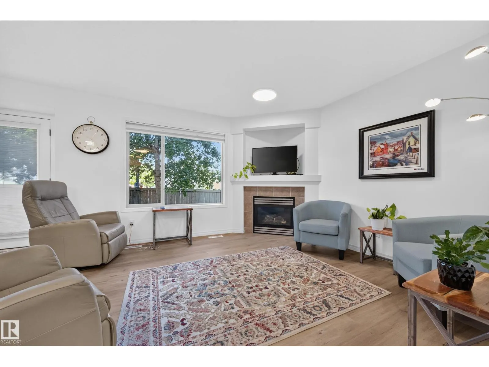 #106 21 SUMMERWOOD DR