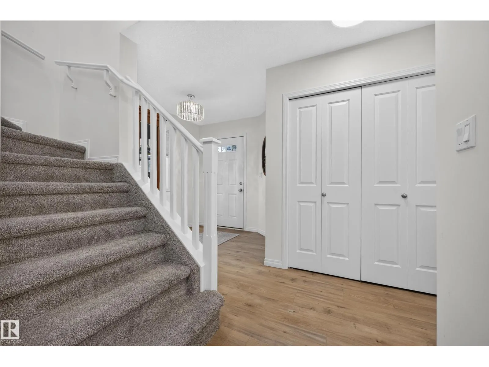 #106 21 SUMMERWOOD DR