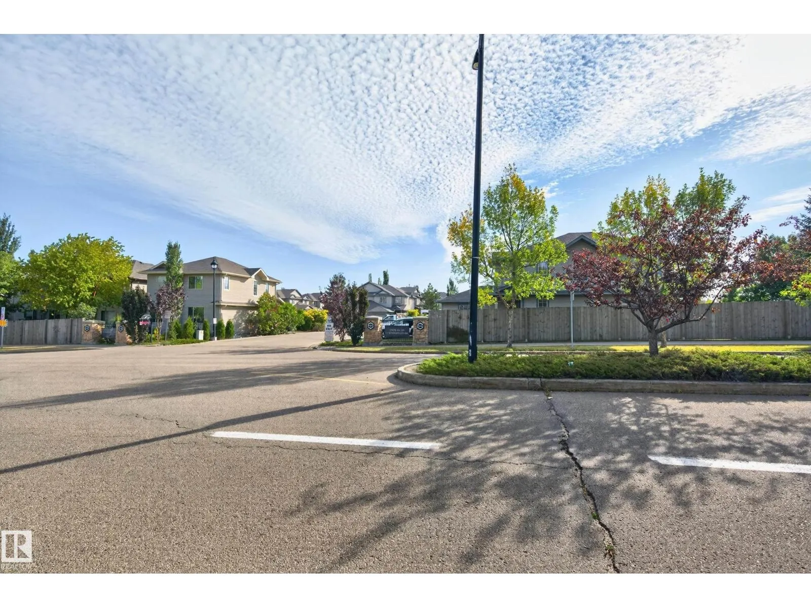 #106 21 SUMMERWOOD DR