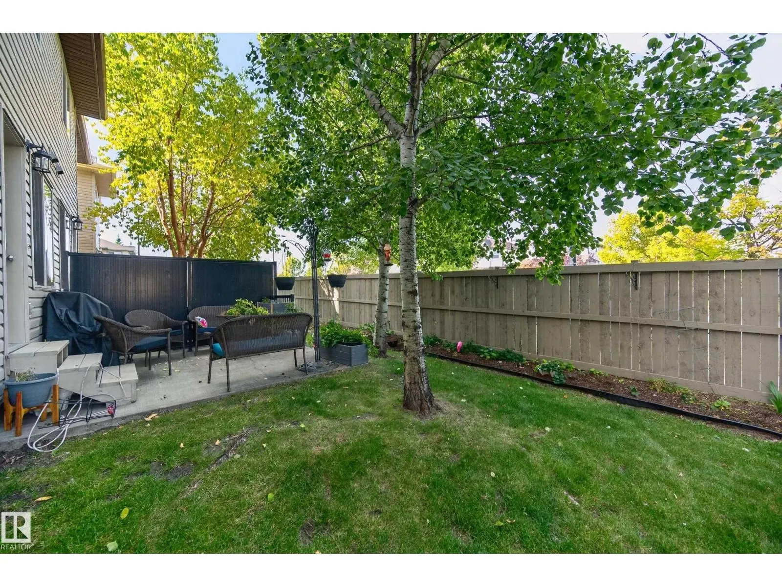 #106 21 SUMMERWOOD DR