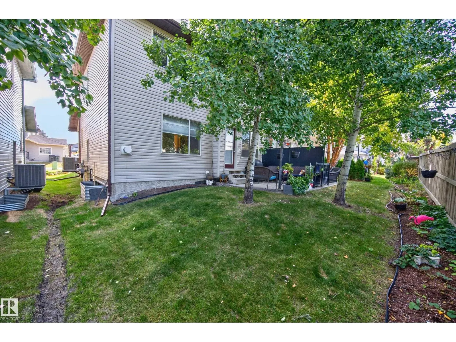 #106 21 SUMMERWOOD DR