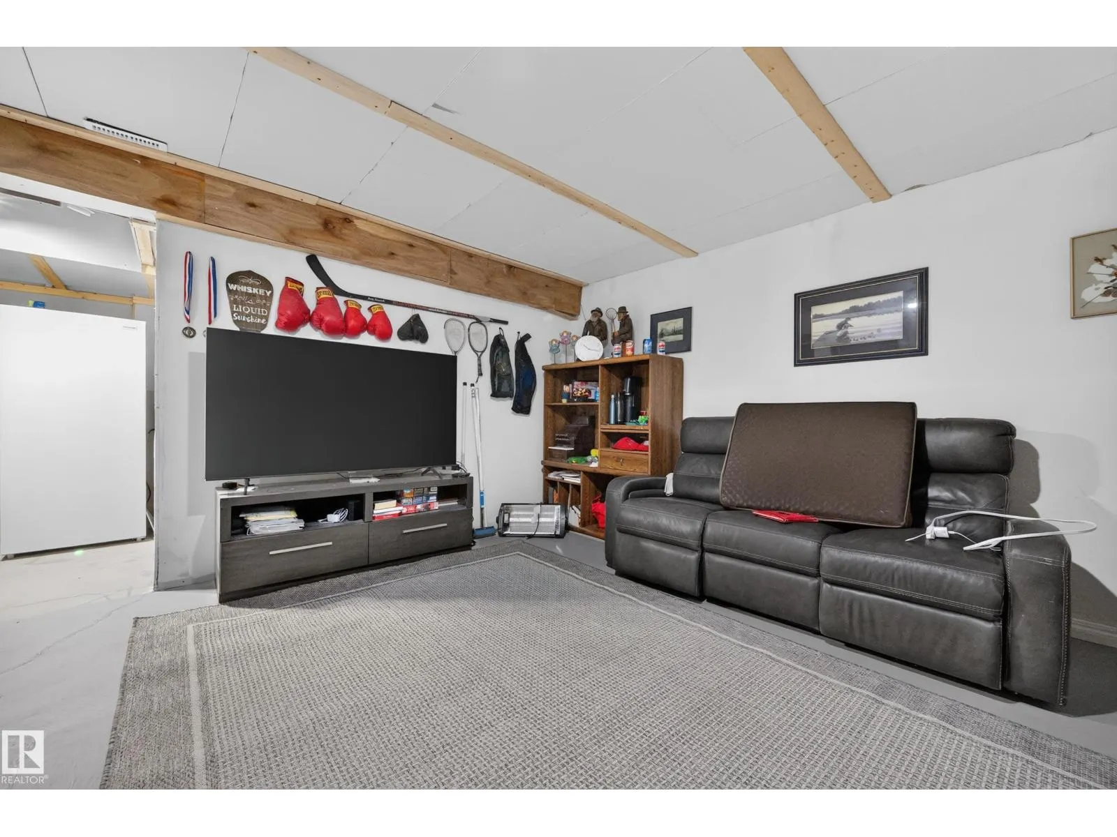 #106 21 SUMMERWOOD DR