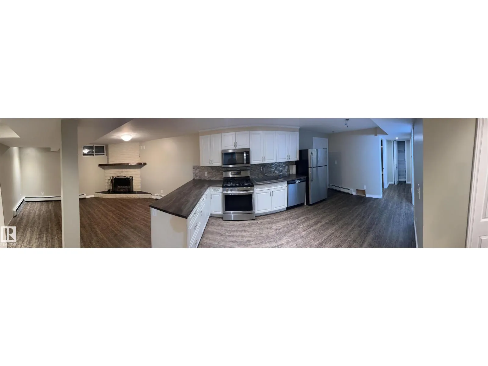 21 BURLINGTON AV