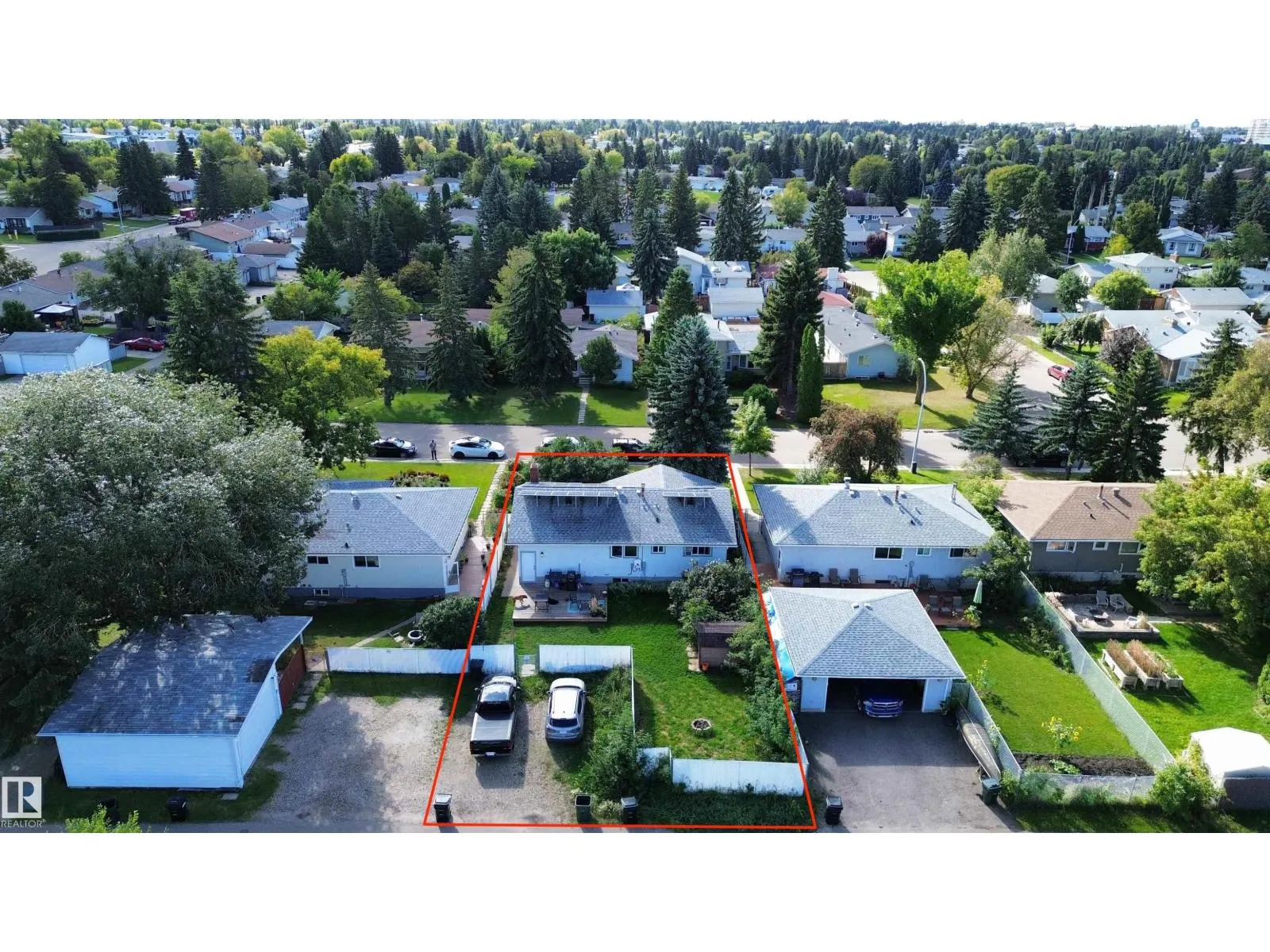 21 BURLINGTON AV