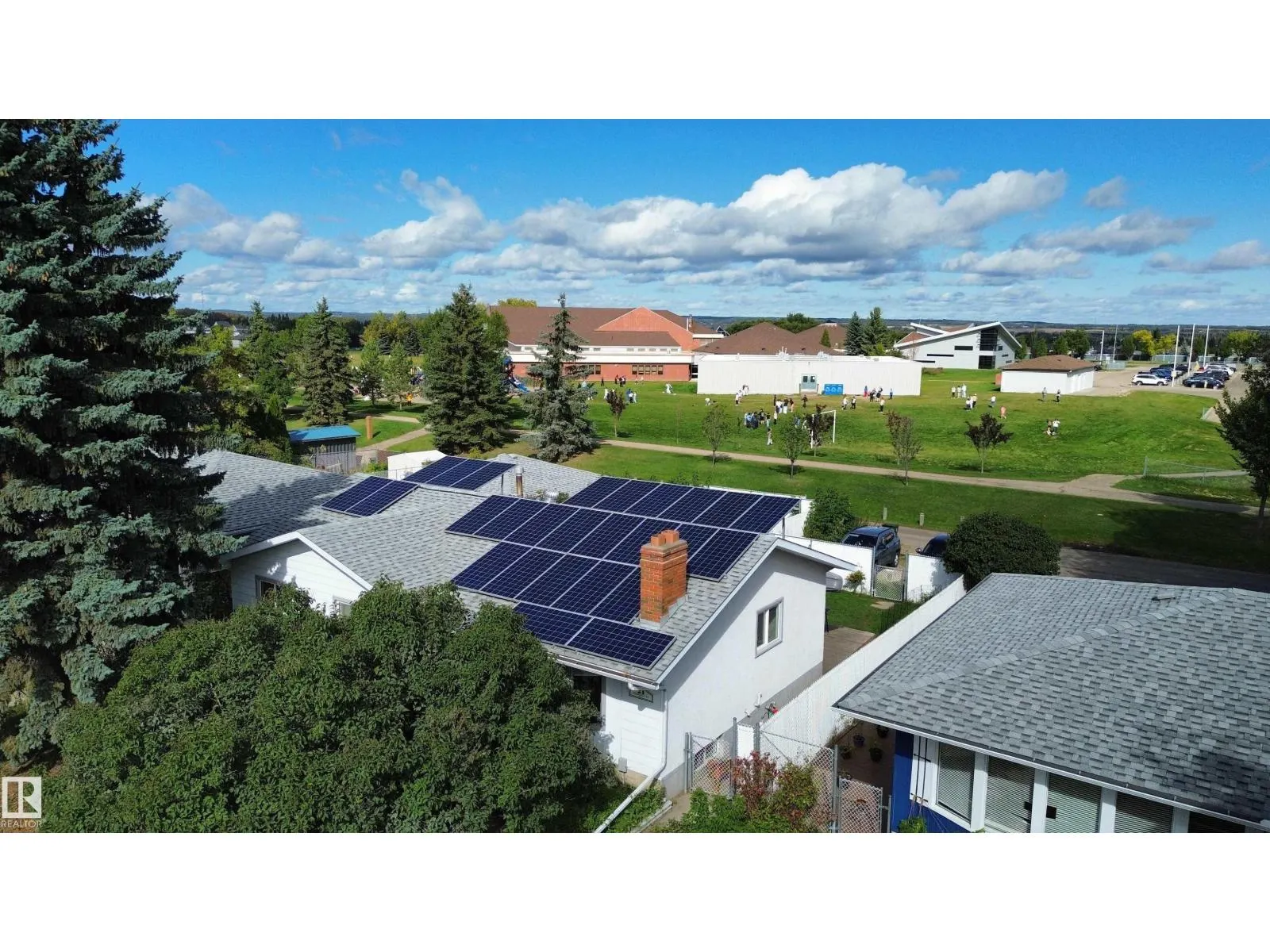 21 BURLINGTON AV