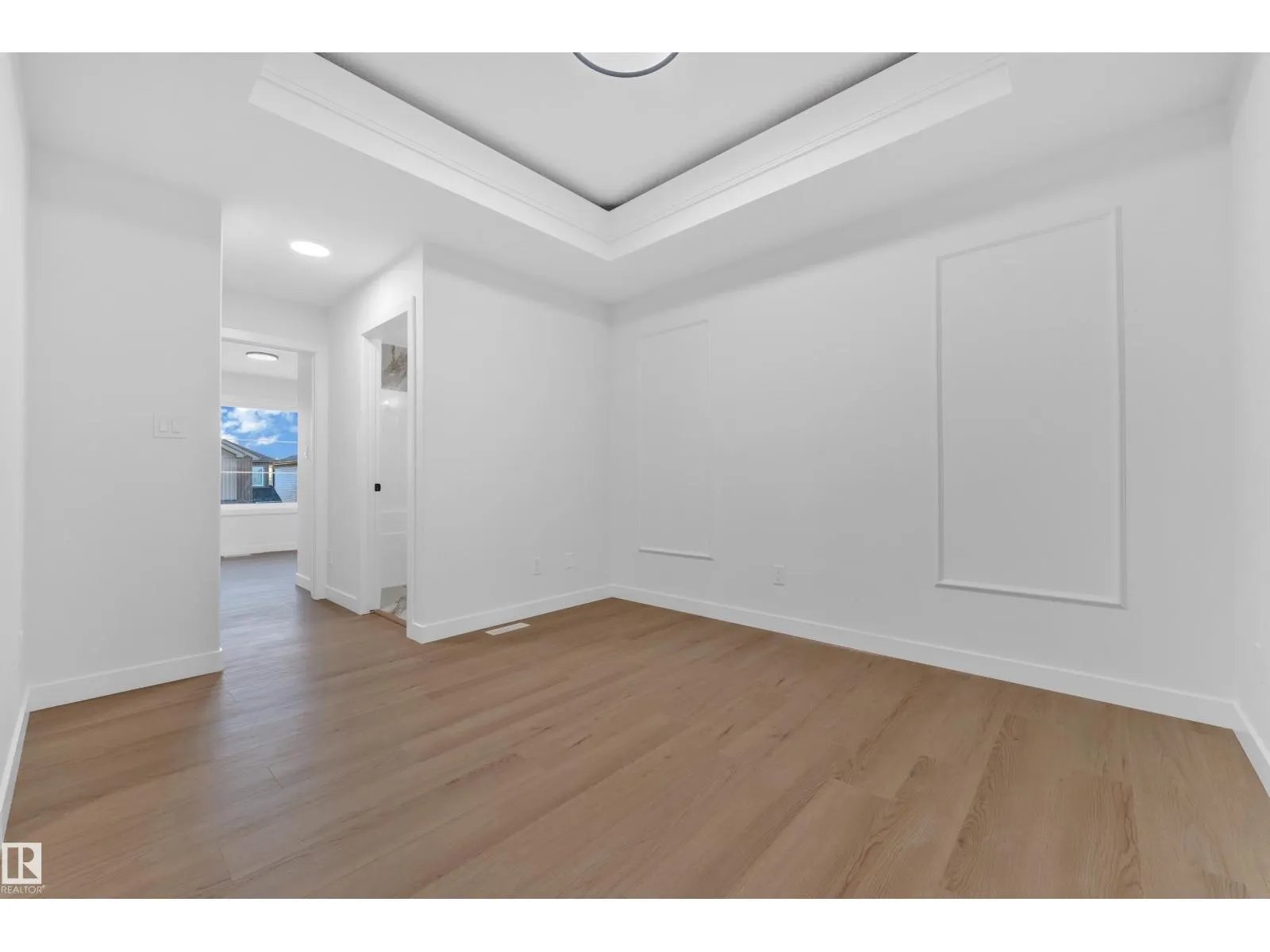 16 Westwyck LI