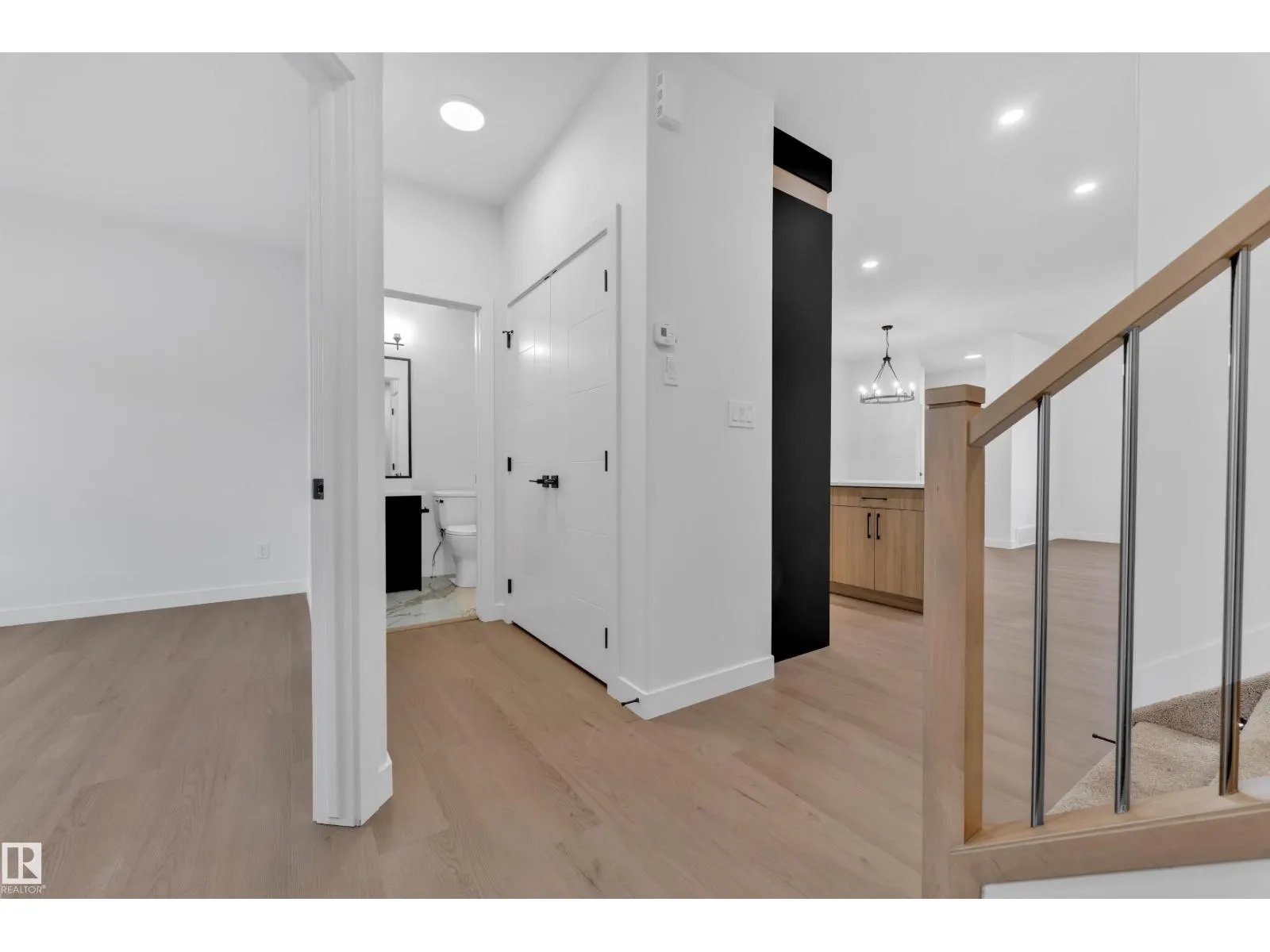 16 Westwyck LI