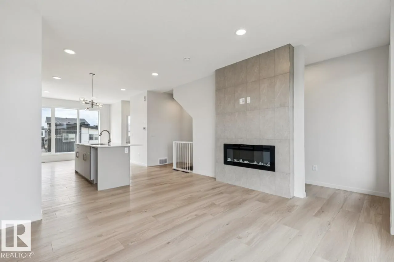118 Westwind DR