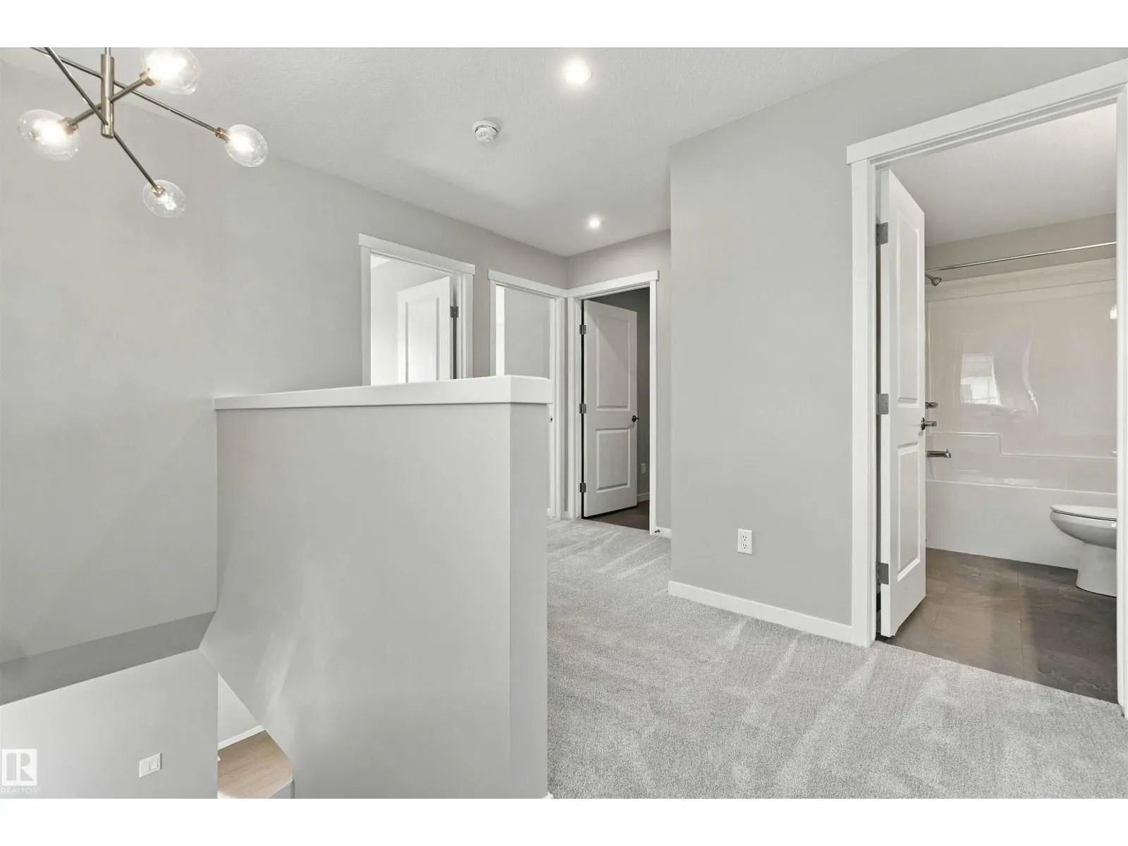 1256 MCLEOD AV