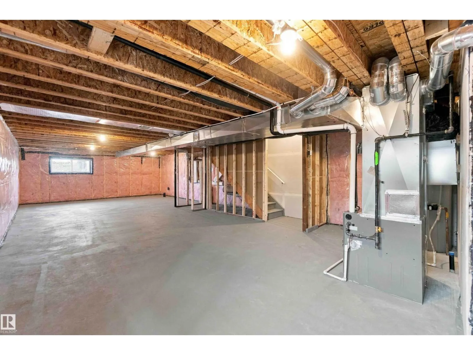 1242 MCLEOD AV