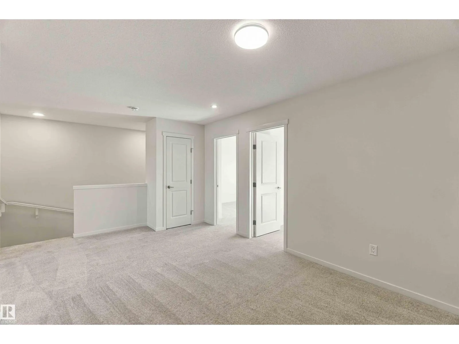 1242 MCLEOD AV