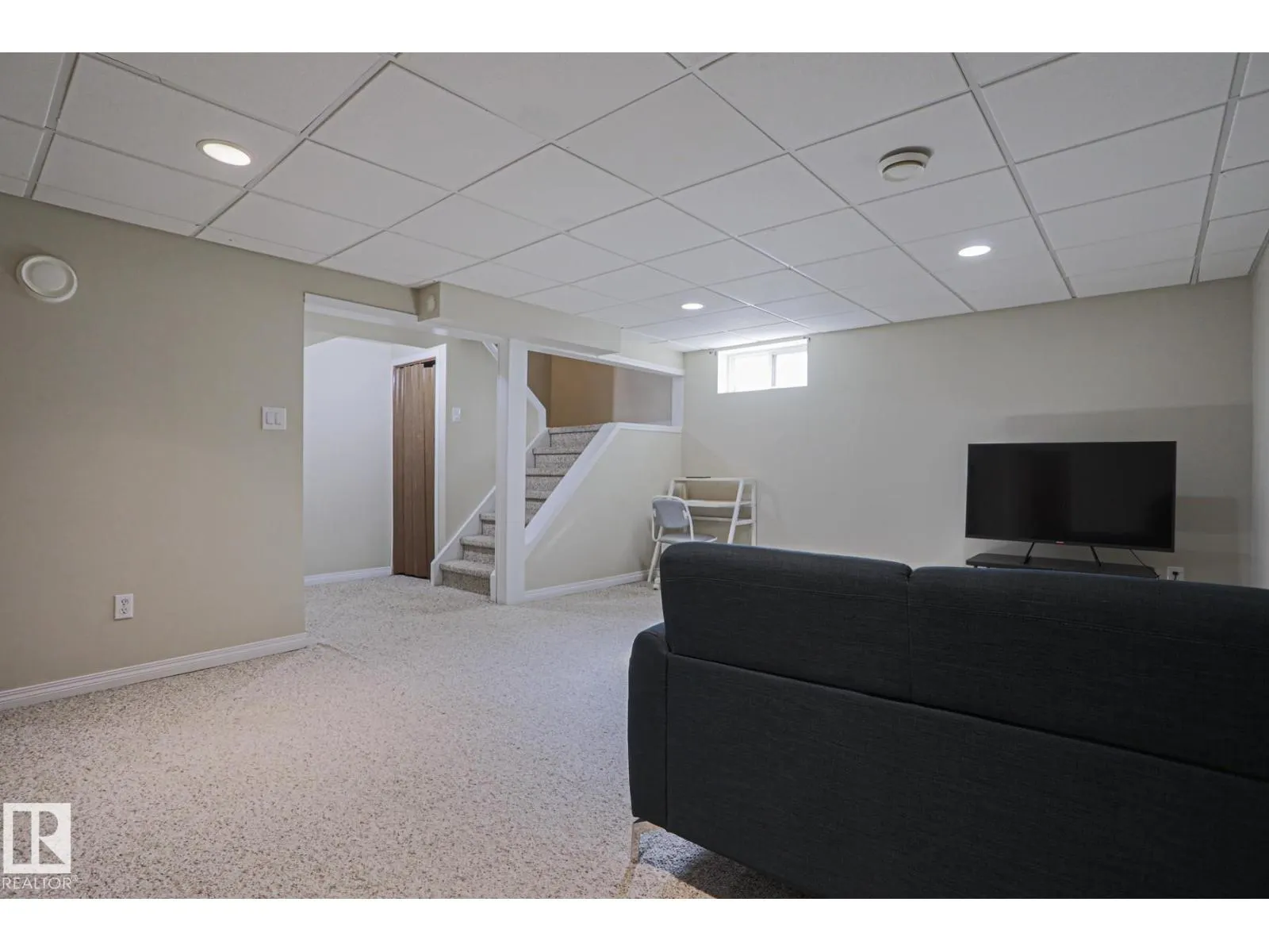 319 TELFORD CO