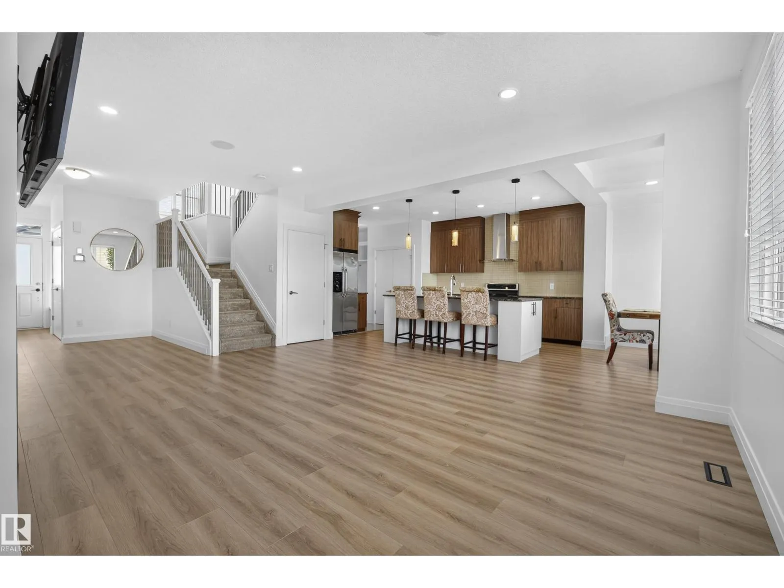 1023 SOUTH CREEK WD
