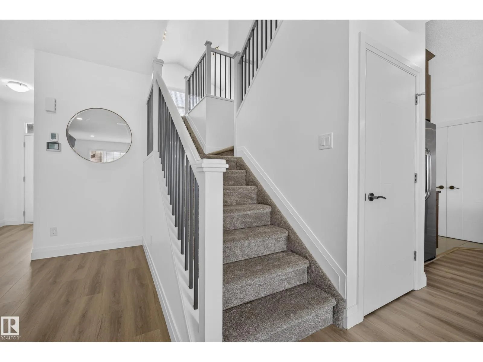 1023 SOUTH CREEK WD