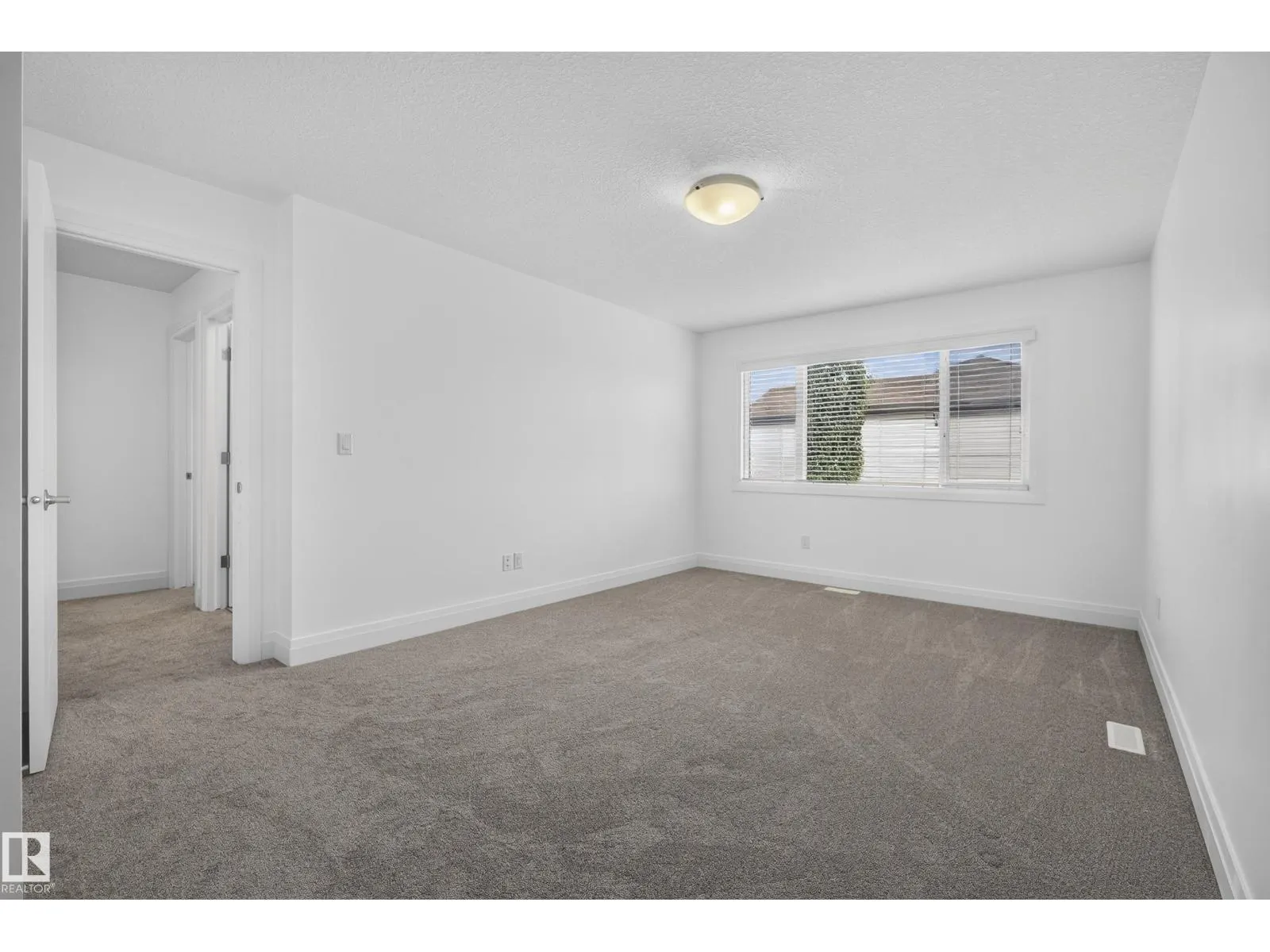 1023 SOUTH CREEK WD