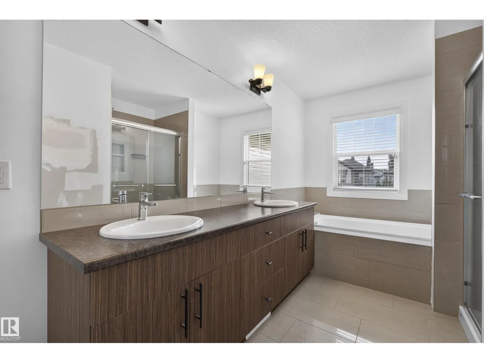 1023 SOUTH CREEK WD