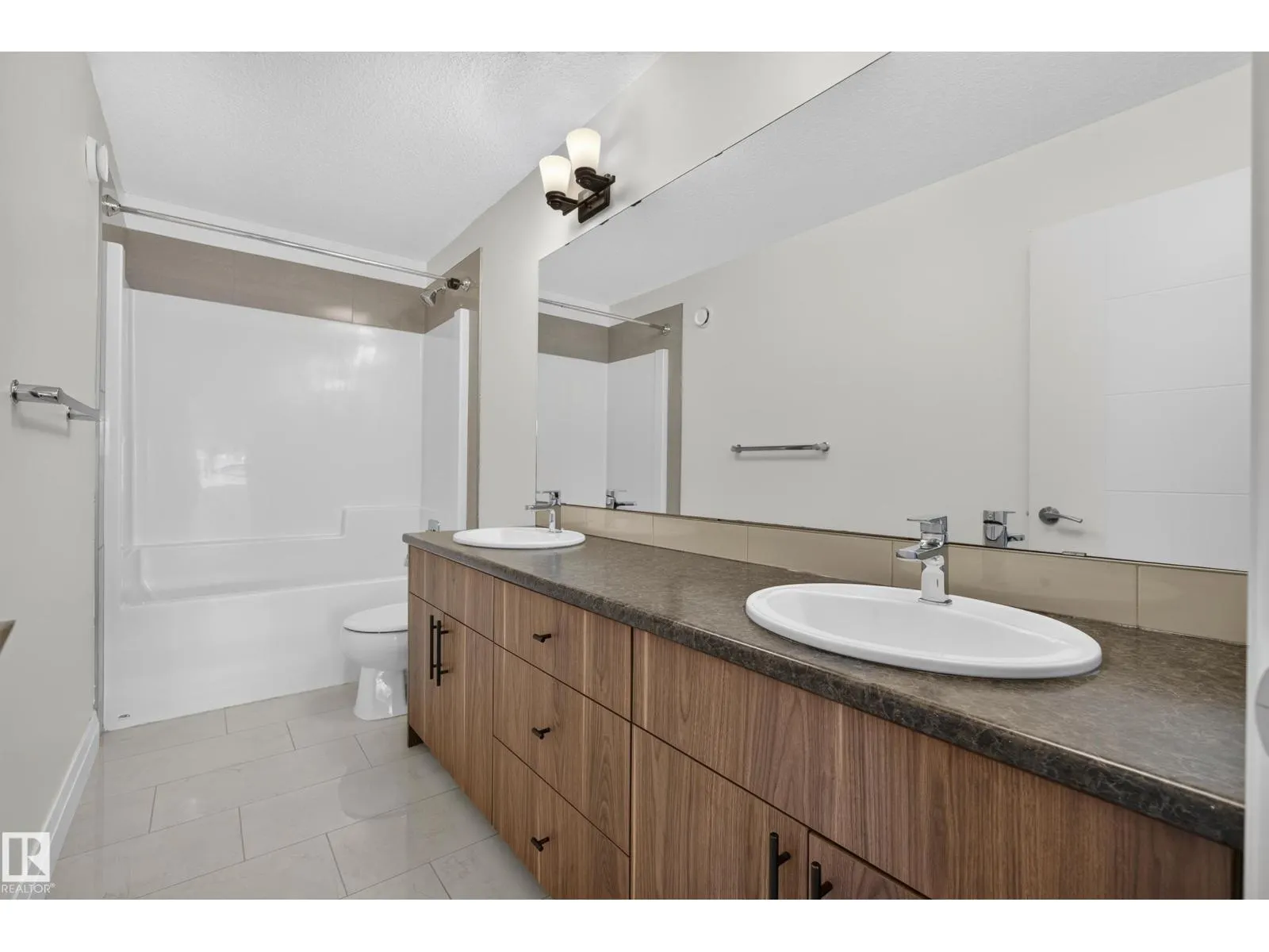 1023 SOUTH CREEK WD