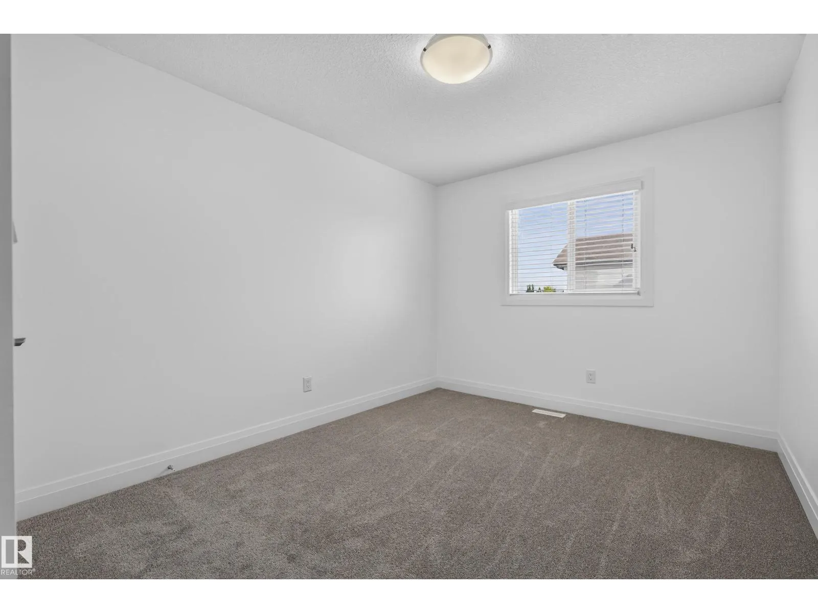 1023 SOUTH CREEK WD