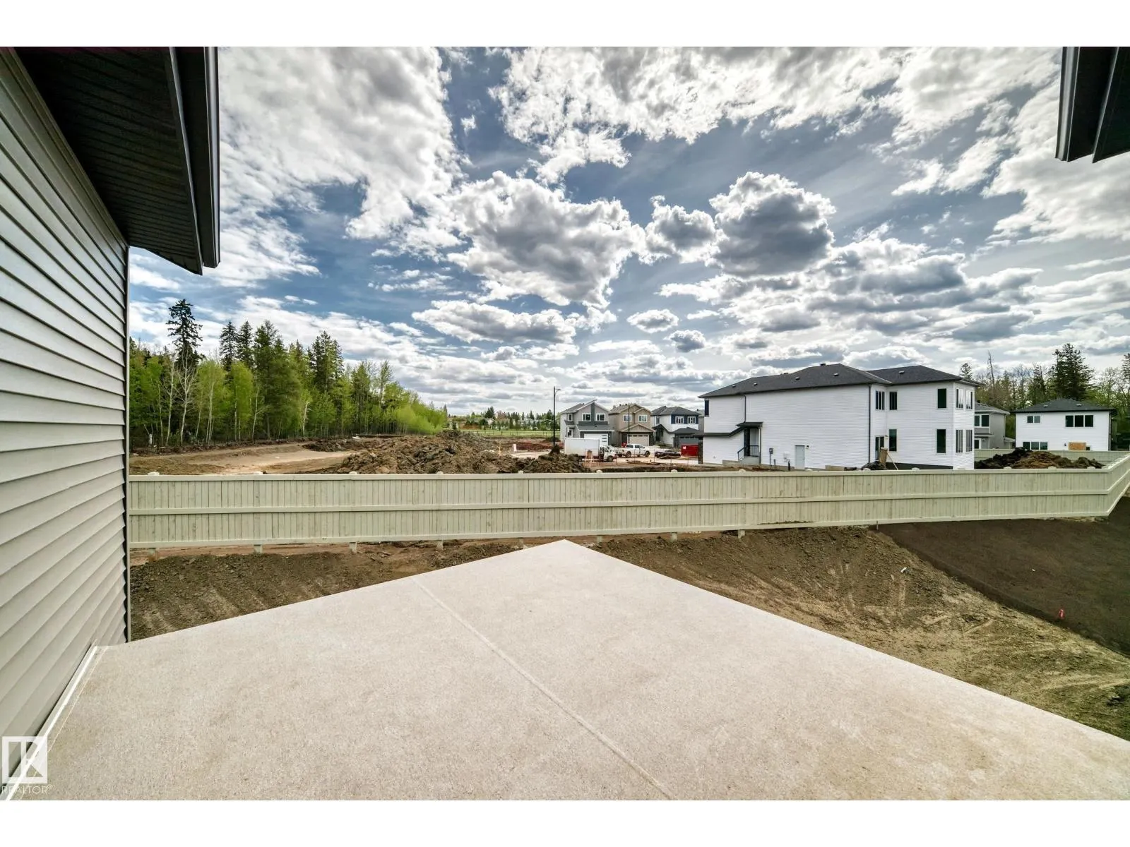 47 MEADOWGROVE LN
