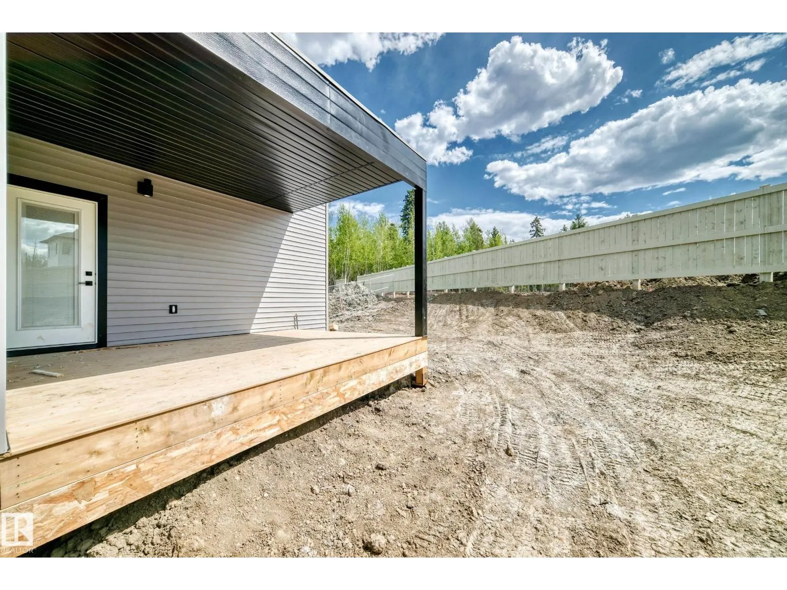 47 MEADOWGROVE LN